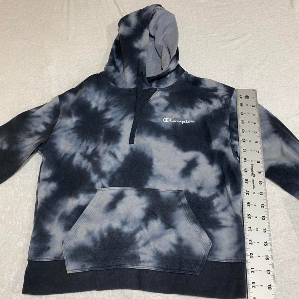 Navy blue Champion hoodie with tie dye design women small. SKU422#tiedye